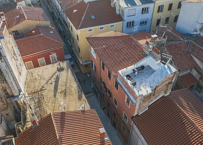 דירה De 2020 With Free Parking פולה