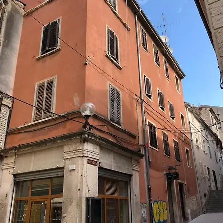 De 2020 With Free Parking